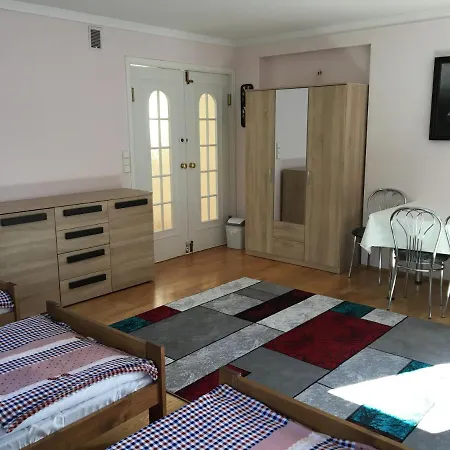 Drewland Hostal *